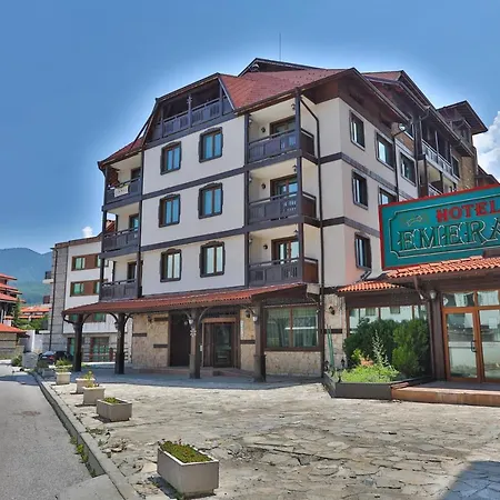 Aparthotel Emerald - Complex