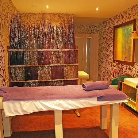 Emerald - Complex Aparthotel